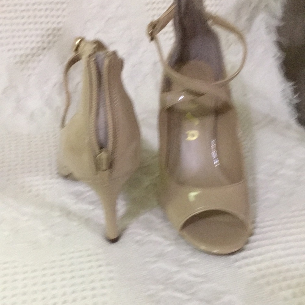Beige 3 1/2 inch cross strap heels